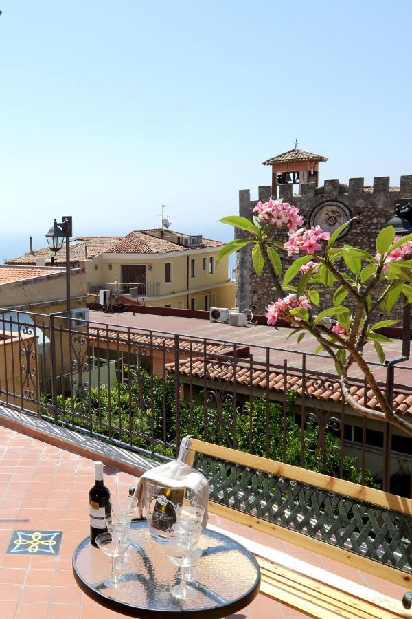 Casa la Boheme Apartment Taormina Bagian luar foto
