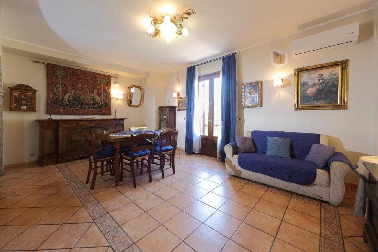 Casa la Boheme Apartment Taormina Bagian luar foto