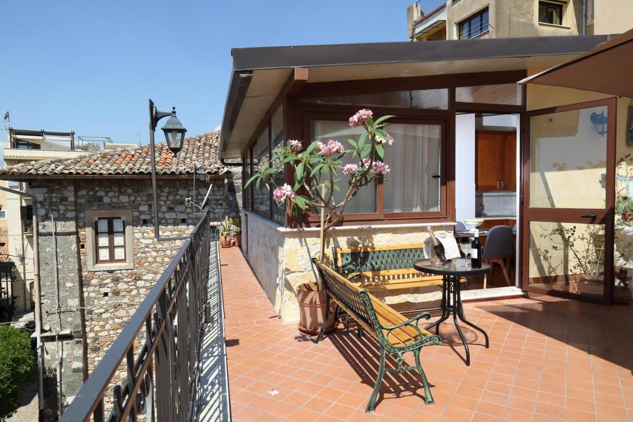 Casa la Boheme Apartment Taormina Bagian luar foto