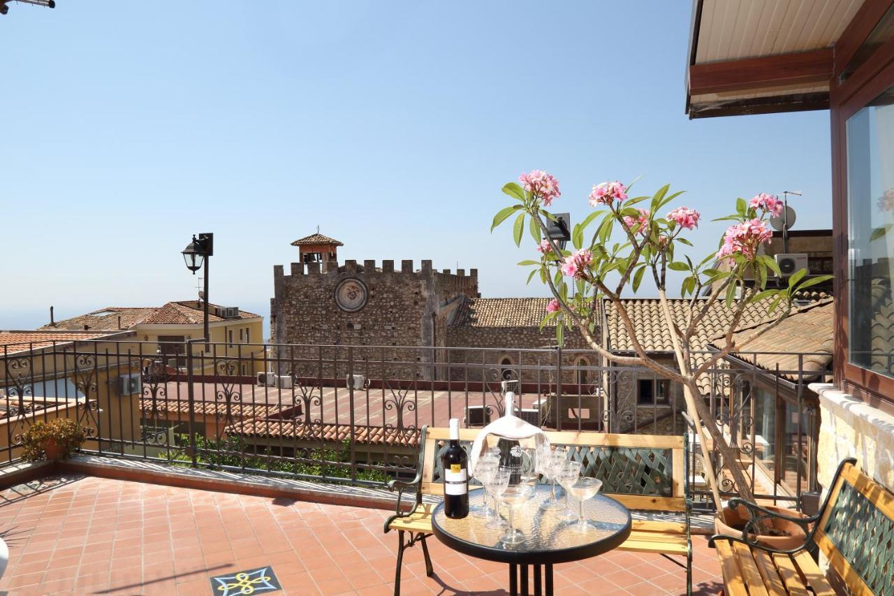 Casa la Boheme Apartment Taormina Bagian luar foto