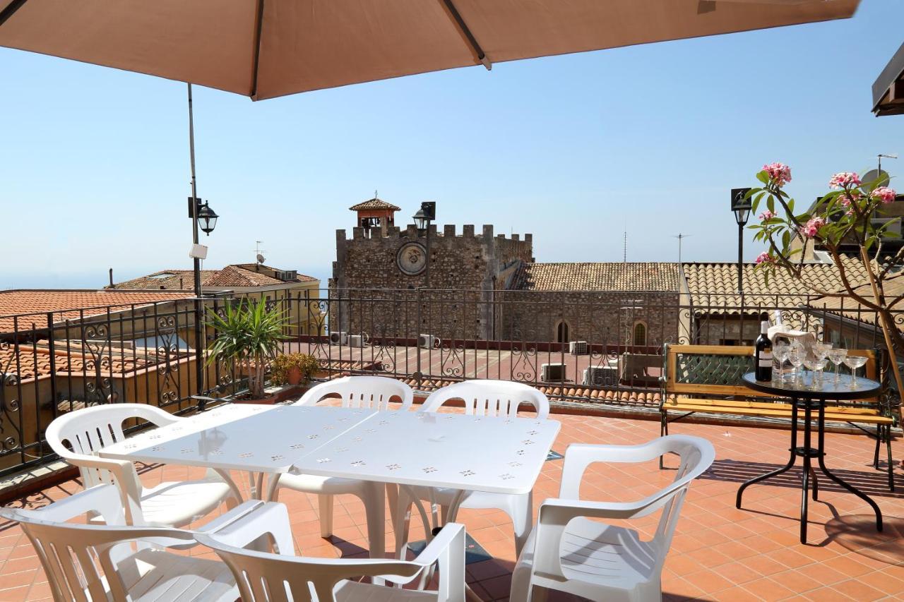 Casa la Boheme Apartment Taormina Bagian luar foto
