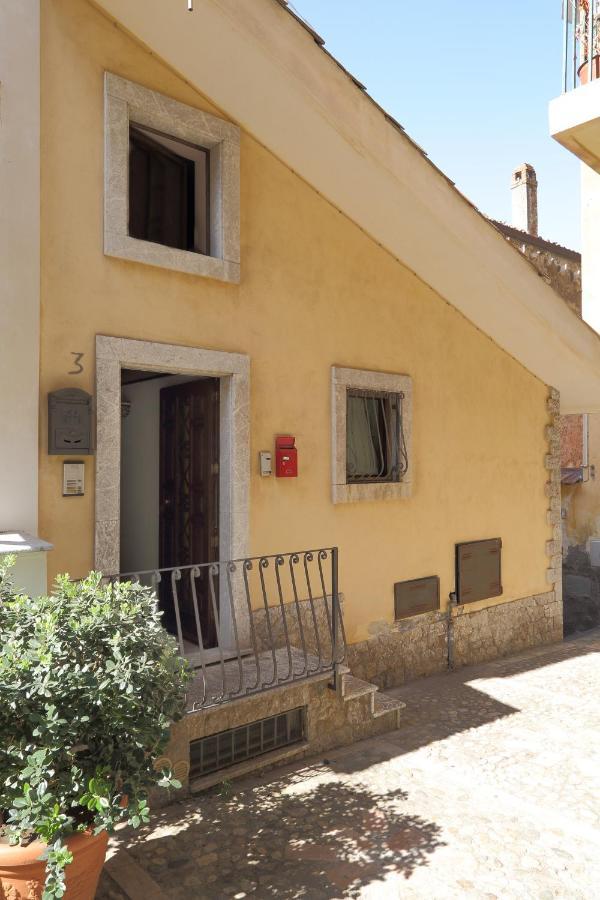 Casa la Boheme Apartment Taormina Bagian luar foto