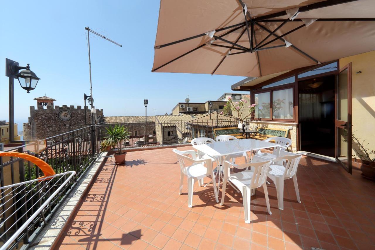 Casa la Boheme Apartment Taormina Bagian luar foto