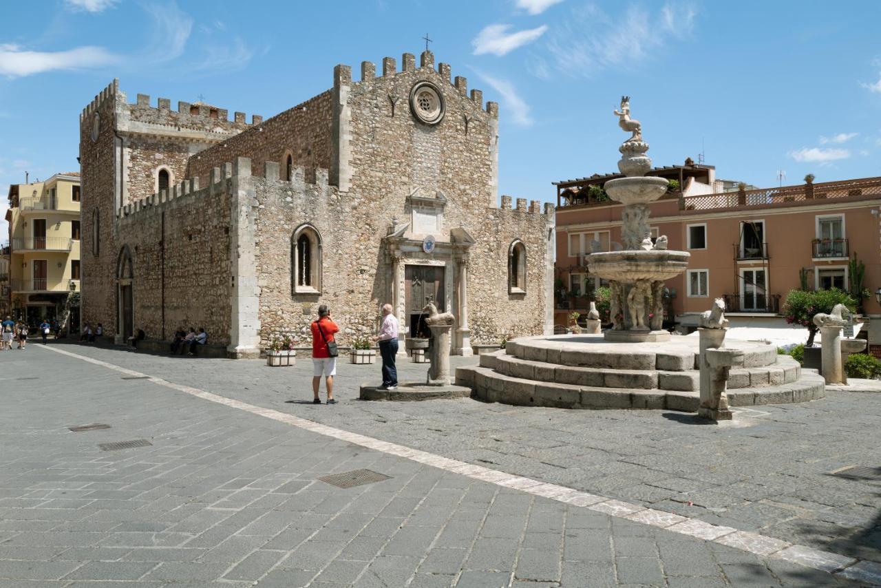 Casa la Boheme Apartment Taormina Bagian luar foto